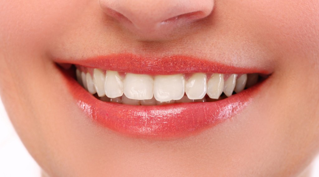 ฟอกสีฟัน ฟันขาวจริงมั้ย สามารถสร้างฟันขาวได้นานแค่ไหน ?